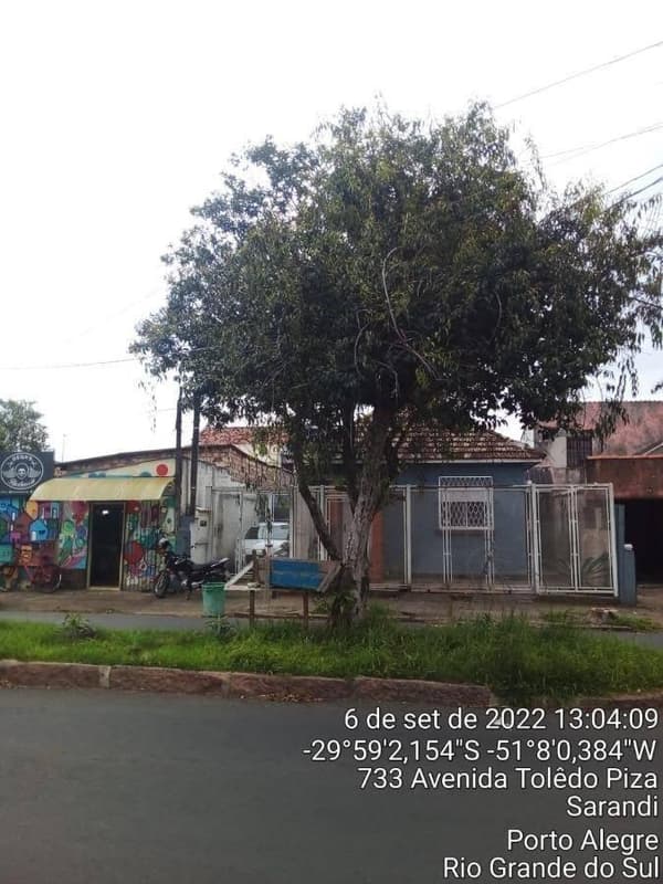Foto 3 de 5: Casa em leilão em Porto Alegre - RS — Casa, Ocupado, 300.0 m2, Porto Alegre / RS (60% abaixo da avaliação)
