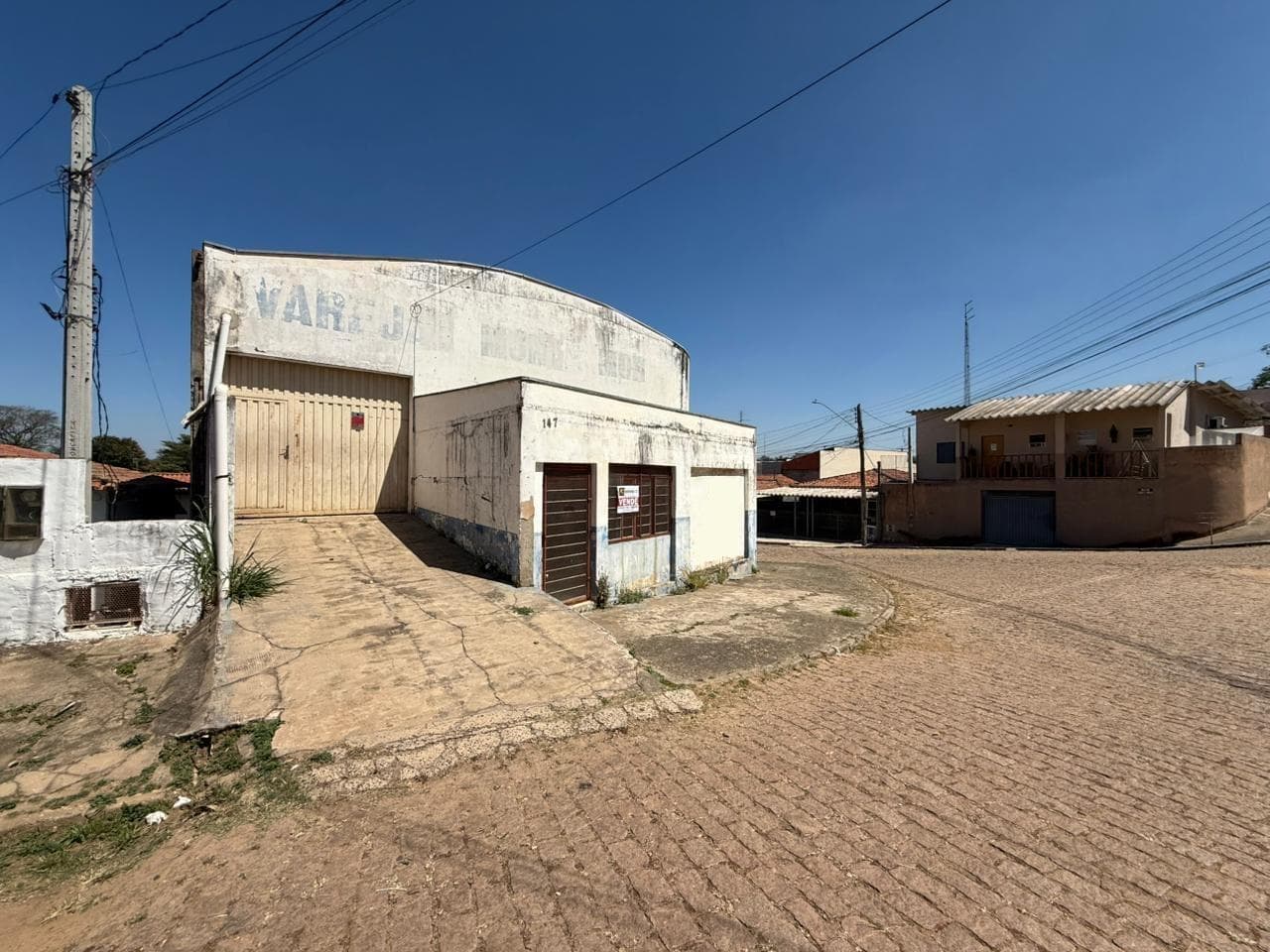 Foto 3 de 24: Comercial em leilão em Monte Mor - SP, bairro Centro — GALPÃO COMERCIAL de 450m² em Monte Mor