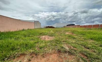Terreno em leilão em Mariluz - PR, bairro Centro — IMÓVEL URBANO COM ÁREA TOTAL DE 337,50M2 EM MARILUZ-PR