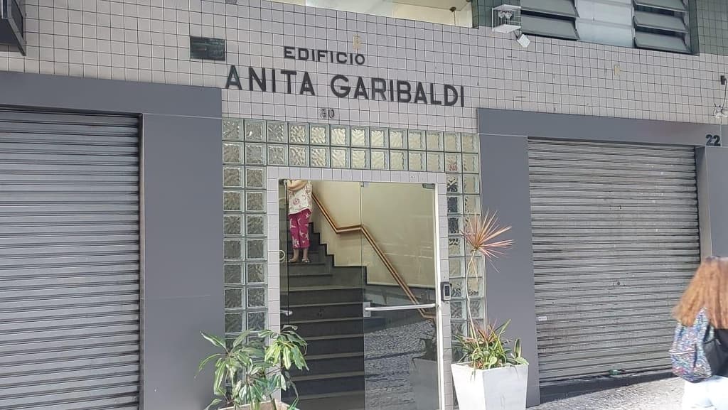 Foto 5 de 6: Apartamento em leilão em Florianópolis - SC — Apto. 57m², Centro, Florianópolis/SC - Ocupado