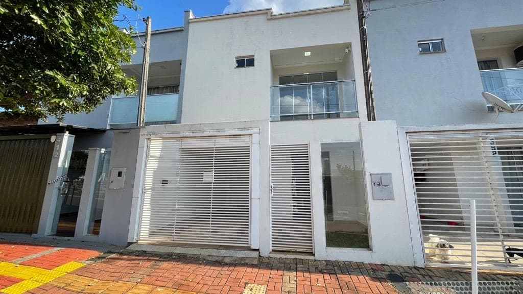 Apartamento em leilão em Toledo - PR — IMÓVEL RESIDENCIAL COM ÁREA DE 82,44 M2 EM TOLEDO-PR