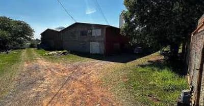Foto 1 de 7: Terreno em leilão em Umuarama - PR, bairro Parque Industrial Iii — Galpão Comercial Amplo com Grande Área de Terreno