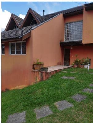 Foto 2 de 3: Casa em leilão em Curitiba - PR, bairro Vista Alegre — Casa com 386,25m² com dois pavimentos- area de terreno de 858,00m² - Rua Francisco Schafer, 355, Vista Alegre, Curitiba/PR.