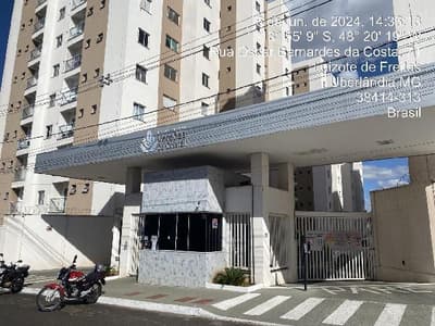 Apartamento em leilão em Uberlândia - MG — Apartamento de 51.69m2, em UBERLANDIA/MG.