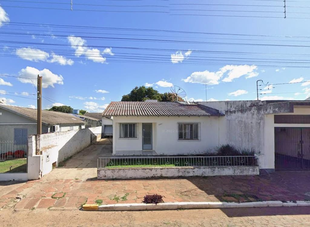 Casa em leilão em São Borja - RS, bairro Centro — Casa 84m² em Terreno 627m² | São Borja-RS | Centro