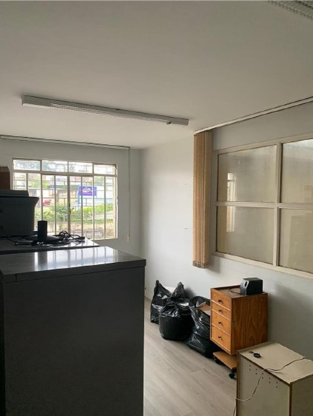 Foto 18 de 28: Comercial em leilão em Colombo - PR — Galpão Industrial em Colombo/PR com 3.863,76 m² de área construída