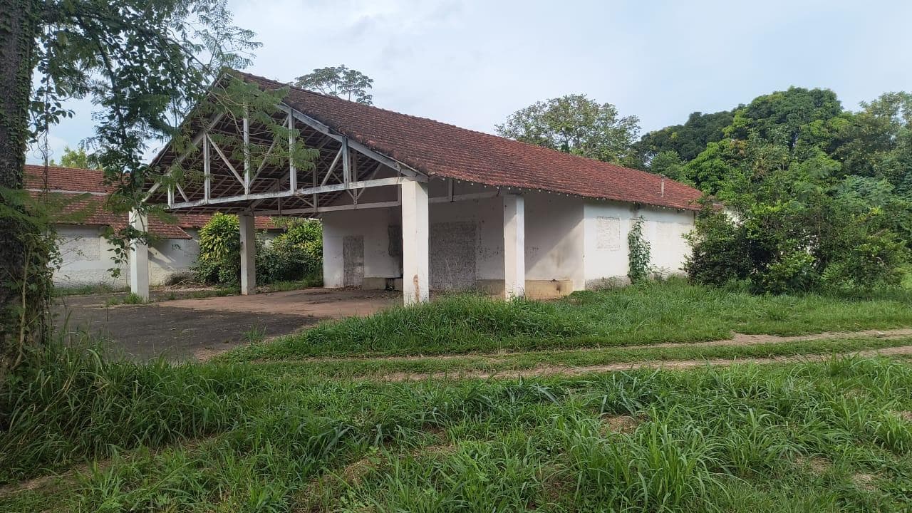 Foto 1 de 19: Comercial em leilão em São José Da Barra - MG — Imóvel Comercial no terreno de 6.201m², Desocupado em São José da Barra/MG