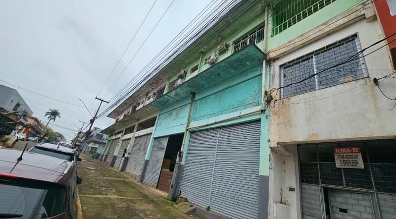 Foto 6 de 18: Comercial em leilão em Foz Do Iguaçu - PR, bairro Jardim Jupira — 4 terrenos com 2.760,00m², em Foz do Iguaçu