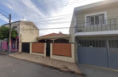 Foto 4 de 5: Casa em leilão em Casa Branca - SP — (1/8) Casa, A.T. m², A.C. m², Centro (Direitos)