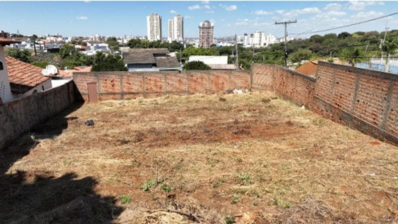 Foto 3 de 8: Terreno em leilão em Anápolis - GO, bairro Antonio Fernandez — TERRENO URBANO DE ESQUINA | A.T. 705,09 M² | BAIRRO ANTONIO FERNANDEZ | ANÁPOLIS/GO