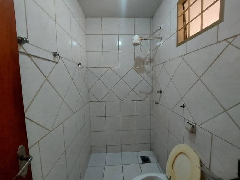 Foto 2 de 11: Casa em leilão em Uberlândia - MG, bairro Vila Presidente Roosevelt — Casa, Uberlândia / MG