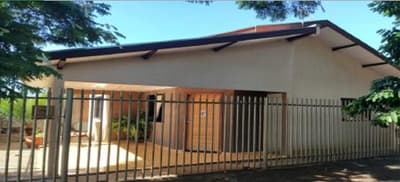 Casa em leilão em Francisco Alves - PR — Imóvel Residencial Com A.C. 102,00 M², Centro, em Francisco Alves/PR