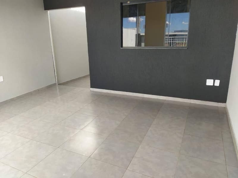 Foto 1 de 12: Casa em leilão em Rolândia - PR — Casa, Ocupado, Rolândia / PR (37% abaixo da avaliação)