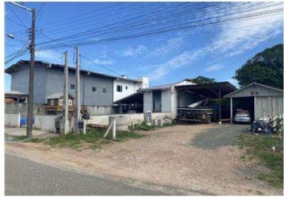 Foto 7 de 11: Comercial em leilão em Barra Velha - SC — Lote urbano nº 04 da quadra A, com área de 318m², com benfeitorias sem valor comercial, localizado na Rua Atanásio Pinheiro, 73, Jardim Elaine II, Barra Velha/SC