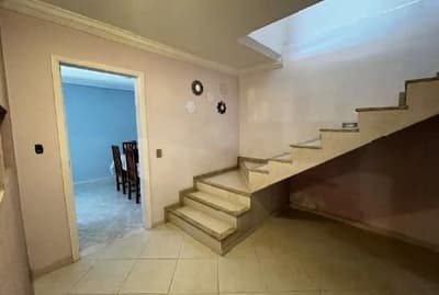 Foto 8 de 20: Casa em leilão em Curitiba - PR — Casa residencial com a área construída de 390m², área de terreno de 444m², situada na Rua Júlio Perneta, n° 431, Mercês - Curitiba/PR.