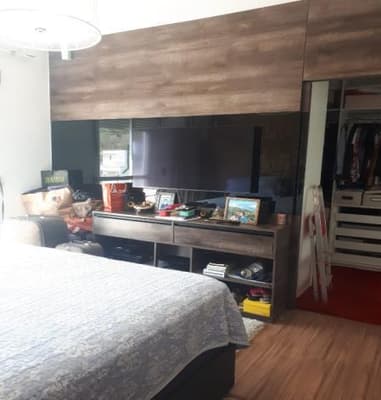 Foto 21 de 25: Casa em leilão em Santana De Parnaíba - SP, bairro Suru — Casa 283m² c/ Piscina | Condomínio New Ville, Santana de Parnaíba/SP | Terreno 343m² | Segurança 24h & Alto Padrão em Bairro Suru!