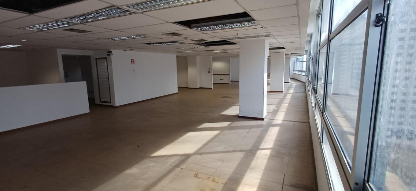 Foto 3 de 19: Comercial em leilão em Rio De Janeiro - RJ, bairro Centro — Laje Corporativa 920m² no Edifício Avenida Presidente Vargas, 409 | Centro, Rio de Janeiro/RJ