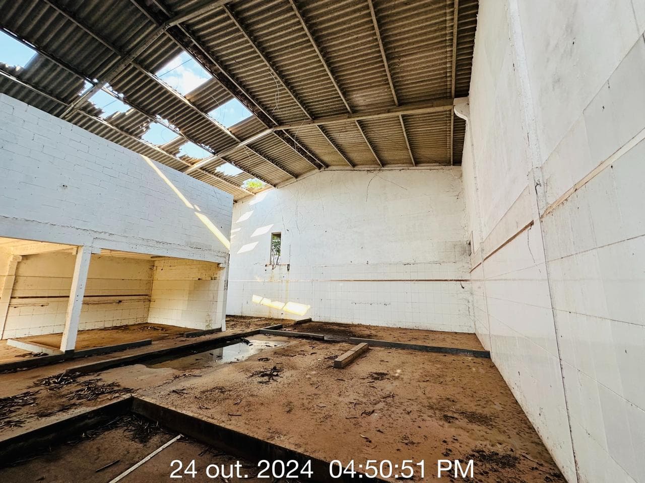 Foto 27 de 28: Comercial em leilão em Umuarama - PR — Galpão Industrial com área de 1.311m², área de terreno de 6.000m² - Umuarama/PR