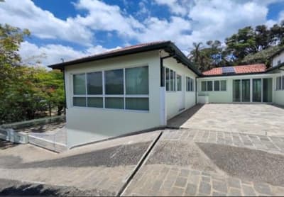 Foto 17 de 48: Casa em leilão em Santana De Parnaíba - SP — IMÓVEL URBANO COM ÁREA TOTAL DE 5.381,90 m2 EM SANTANA DE PARNAÍBA-SP