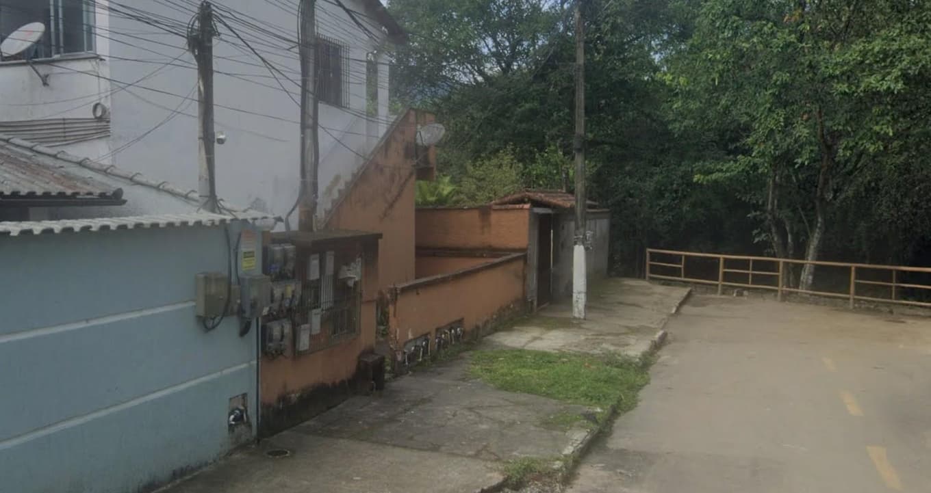 Foto 1 de 2: Casa em leilão em Guapimirim - RJ, bairro Vila Iporã — Casa 60m², Vila Iporã, em Guapimirim/RJ - Ocupada