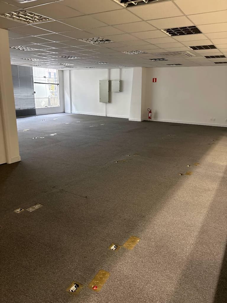 Foto 3 de 14: Comercial em leilão em Jundiaí - SP, bairro Centro — Ex-agência, Jundiaí / SP