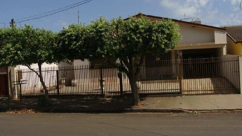 Foto 1 de 7: Casa em leilão em Panorama - SP, bairro Centro — Imóvel residencial 3 quartos, sala, cozinha, copa.