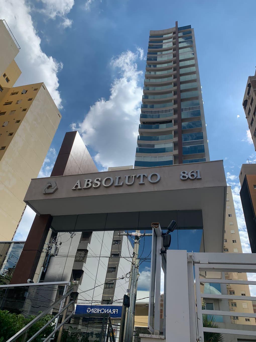Foto 11 de 13: Apartamento em leilão em Campinas - SP, bairro Cambuí — Apartamento, Desocupado, 146.0 m2, CAMPINAS / SP