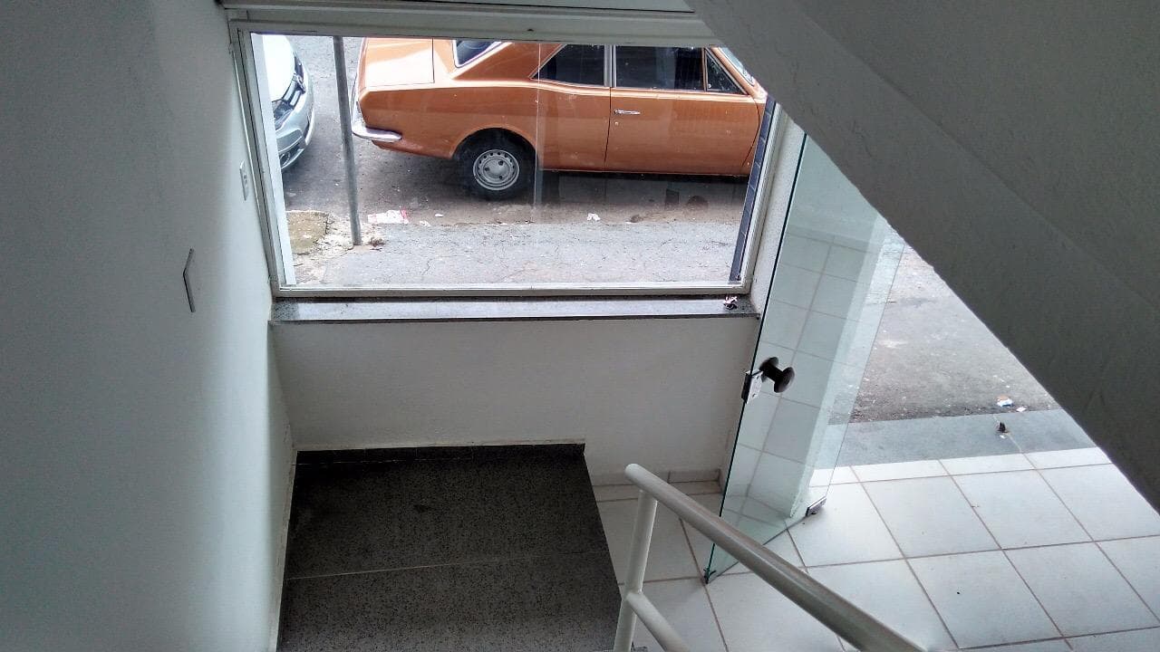 Foto 3 de 17: Comercial em leilão em Juiz De Fora - MG — Loja 250m², Vila Marcia em Juiz de Fora/MG - Desocupada