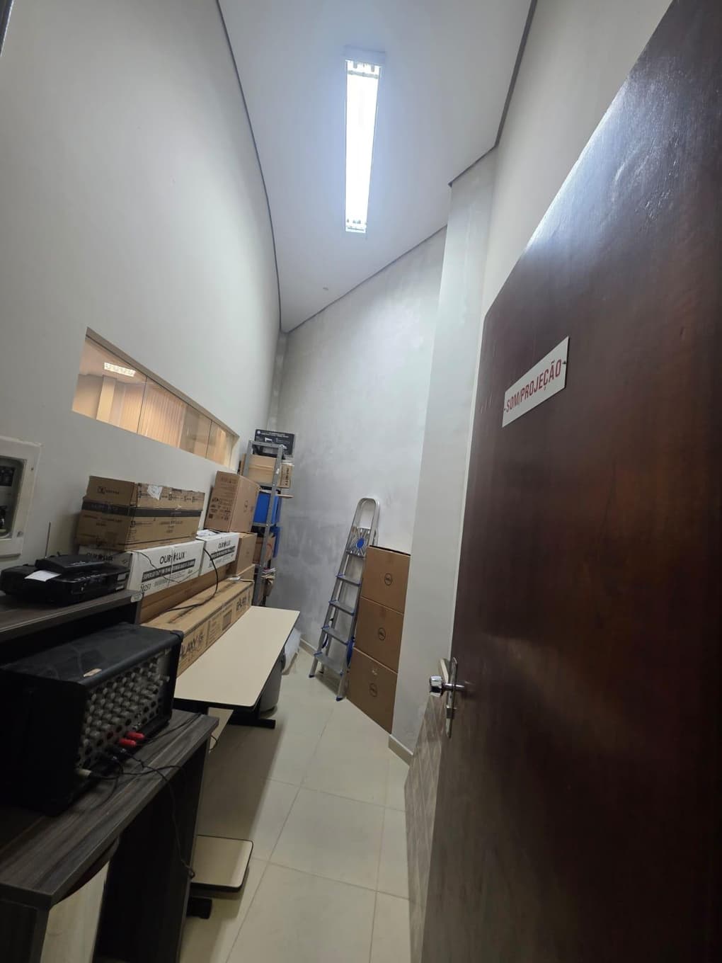 Foto 84 de 122: Comercial em leilão em Cascavel - PR — EDIFÍCIO COMERCIAL (CASCAVEL) E BENS MÓVEIS
