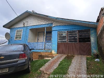 Casa em leilão em Caçador - SC — Casa de 64.76m2, com 2 quartos, em CACADOR/SC.