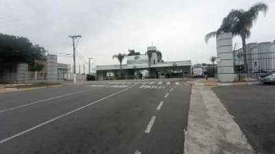 Foto 2 de 5: Casa em leilão em Mogi Das Cruzes - SP, bairro Loteamento Aruã — Casa 412m² com Terreno 360m² | Mogi Das Cruzes-SP | Loteamento Aruã - Piscina - Financiamento até 420 Meses!