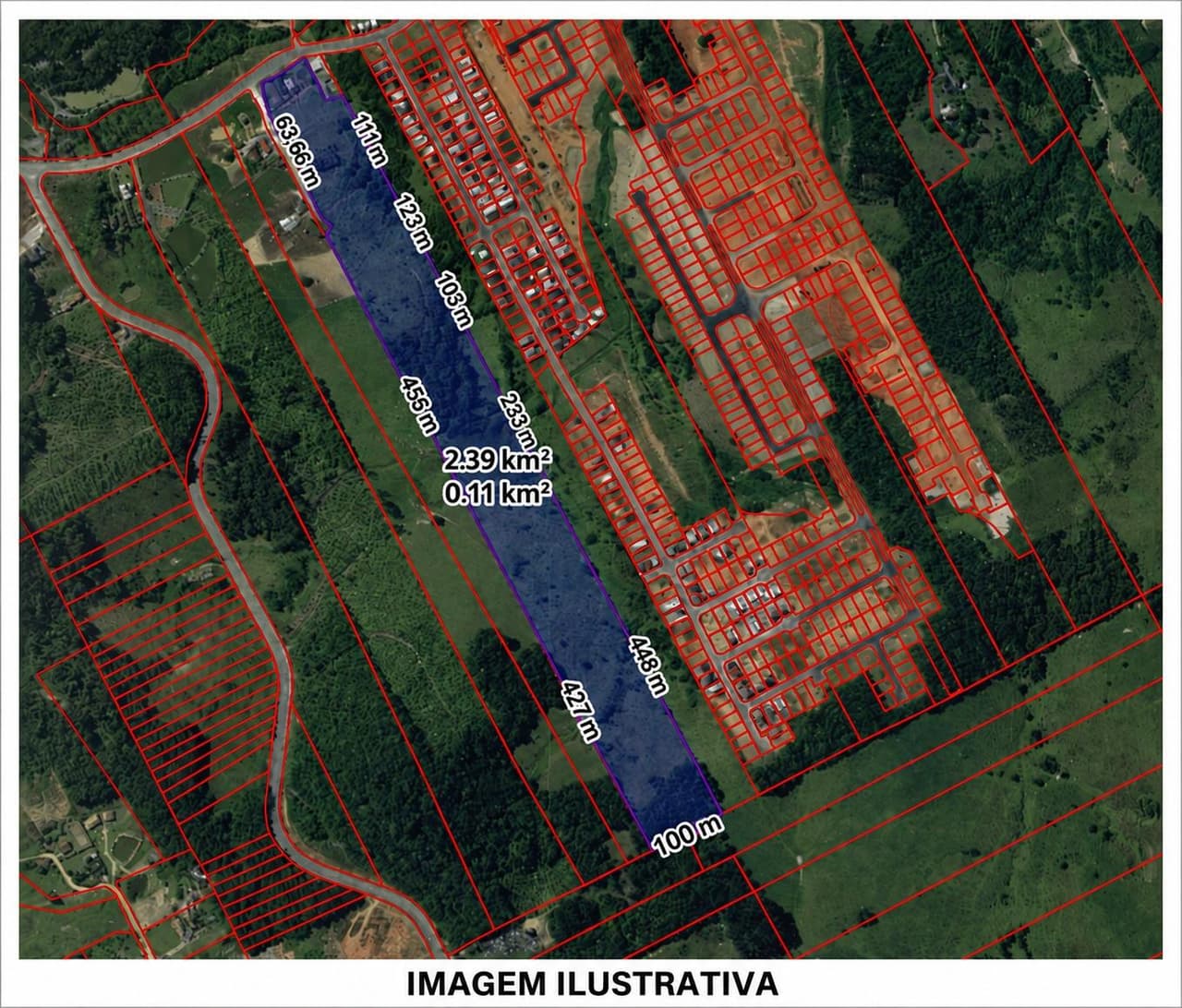 Terreno em leilão em Indaial - SC — Terreno com 104.597,00m², com topografia parcialmente plana/semiplana e parcealmente aclive.