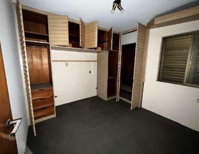 Foto 4 de 8: Apartamento em leilão em Curitiba - PR — Apto nº 102 com 86 m³, com vaga de garagem no Edifício Grenville, localizado à Rua São Pedro, n° 590, Cabral, Curitiba/Pr.