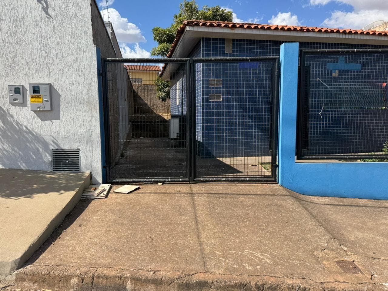 Foto 4 de 8: Comercial em leilão em Patos De Minas - MG — Prédio Comercial c/ Terreno de 223m², Desocupado no Alvorada III, Patos de Minas/MG