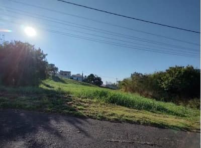 Foto 3 de 6: Terreno em leilão em Uberlândia - MG — Terreno 6.012m² Desocupado no bairro Cidade Jardim Ampliação em Uberlândia/MG - Desocupado