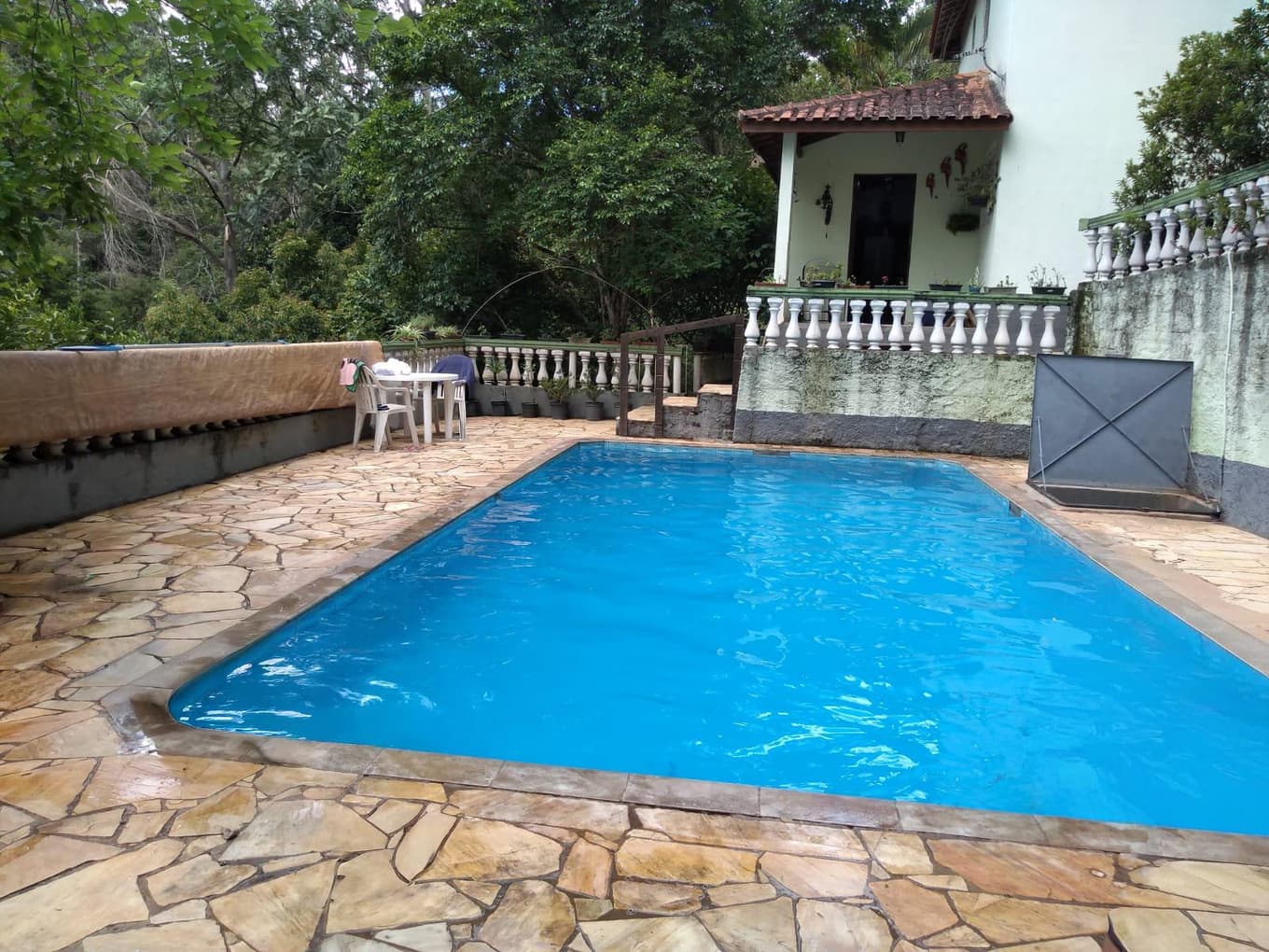 Foto 12 de 15: Casa em leilão em São Lourenço Da Serra - SP — VENDA DIRETA - ACEITANDO PROPOSTAS: CHÁCARA 211m² COM PISCINA E 410 FRUTÍFERAS EM SÃO LOURENÇO DA SERRA