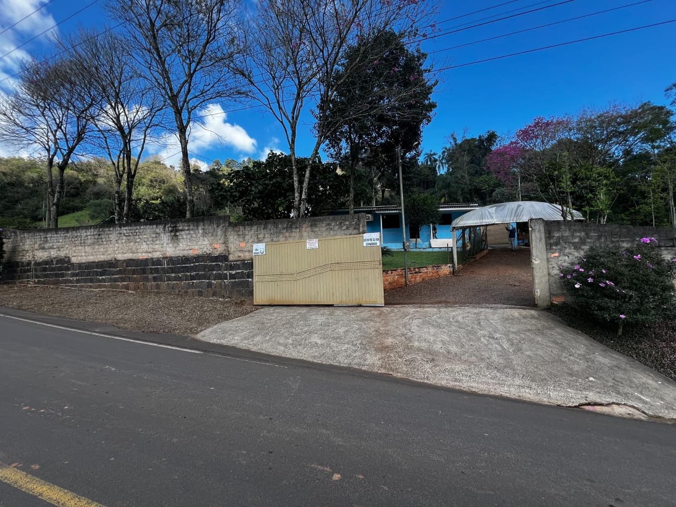 Foto 1 de 38: Casa em leilão em Arvoredo - SC — CHÁCARA A 300 METROS DA CIDADE DE ARVOREDO/SC - ÁREA APROXIMADA DE 2.117M²