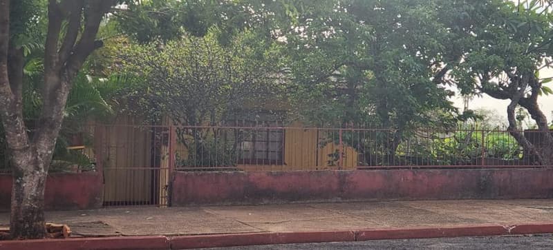 Foto 1 de 3: Casa em leilão em Porecatu - PR, bairro Centro — Parte ideal de 4/44 do imóvel localizado na Rua Araguaia, nº 279, Centro, Porecatu/PR
