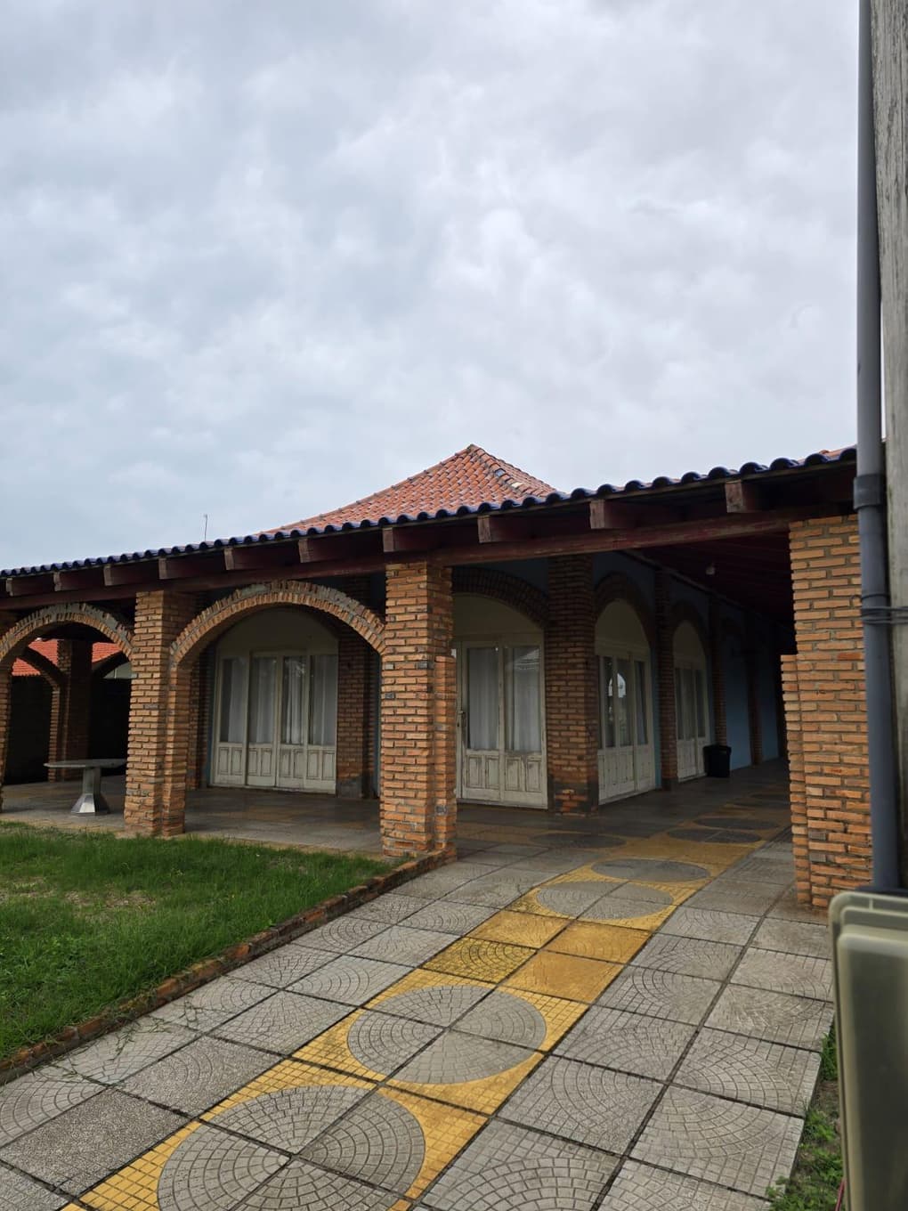 Foto 13 de 27: Terreno em leilão em Mostardas - RS, bairro Loteamento "Praia São Simão" — Casa com área de 296,60m², área total de terreno de 450m² - Mostardas/RS