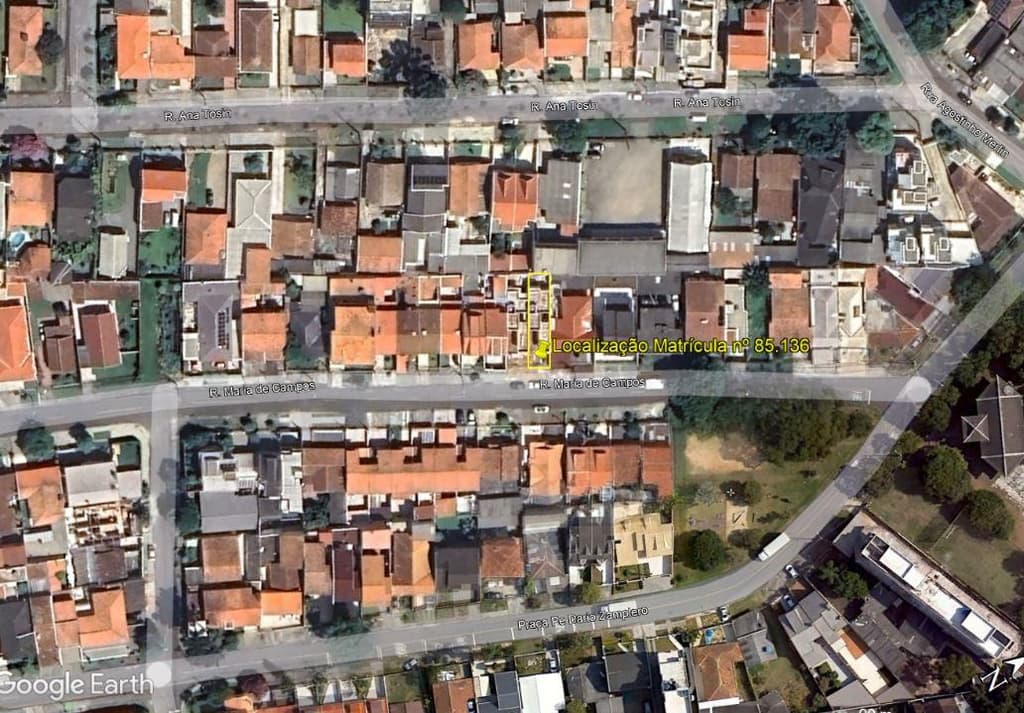 Terreno em leilão em Curitiba - PR — Direitos Patrimoniais sobre o imóvel: Residência n° 02, com área construída de 170,54m². Localizada na Rua Maria de Campos, 114, Portão, Curitiba/PR.