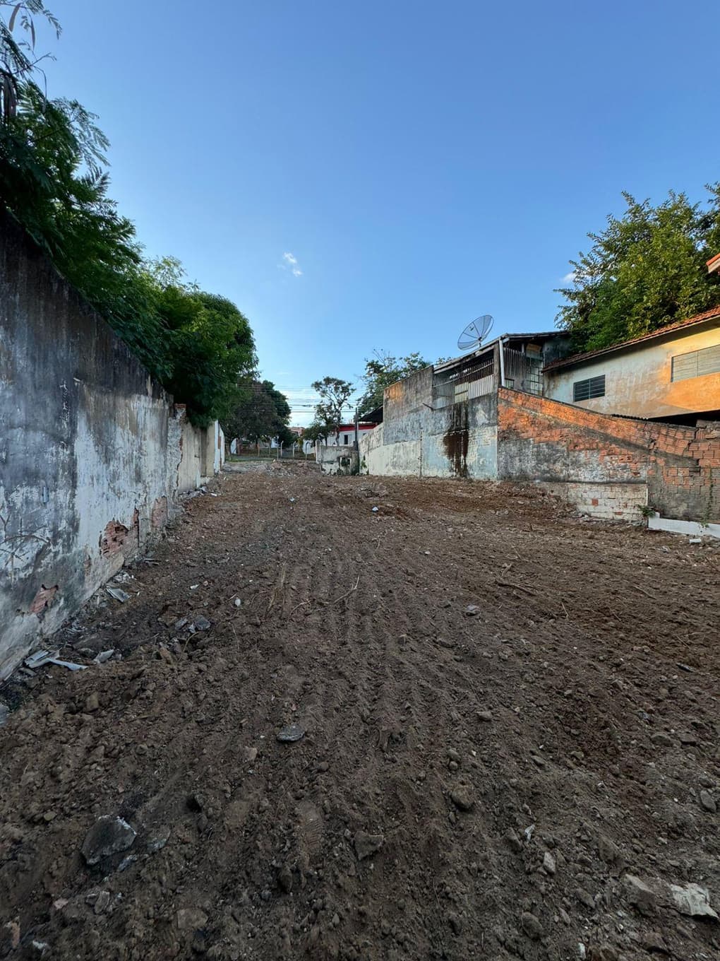 Foto 4 de 12: Terreno em leilão em Campinas - SP — TERRENO COM 340,60 m² NO JD. OLIVEIRA - CAMPINAS/SP