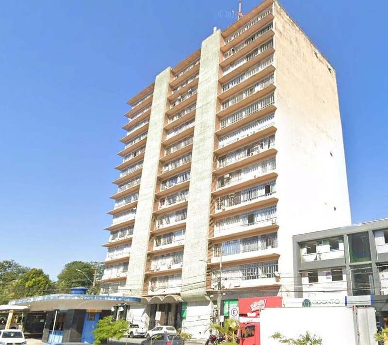Comercial em leilão em Paranaguá - PR — Conjunto nº 10, com área de 72,8168m², situado no Edifício Palácio do Café em Paranaguá/PR (Comercial)