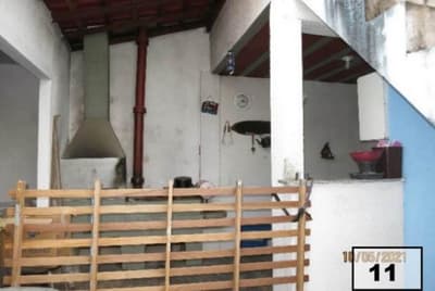Foto 10 de 14: Casa em leilão em São Carlos - SP — Casa, A.T. 172m², A.C. 155m², 3 dorms, Res. Américo Alves Margarido