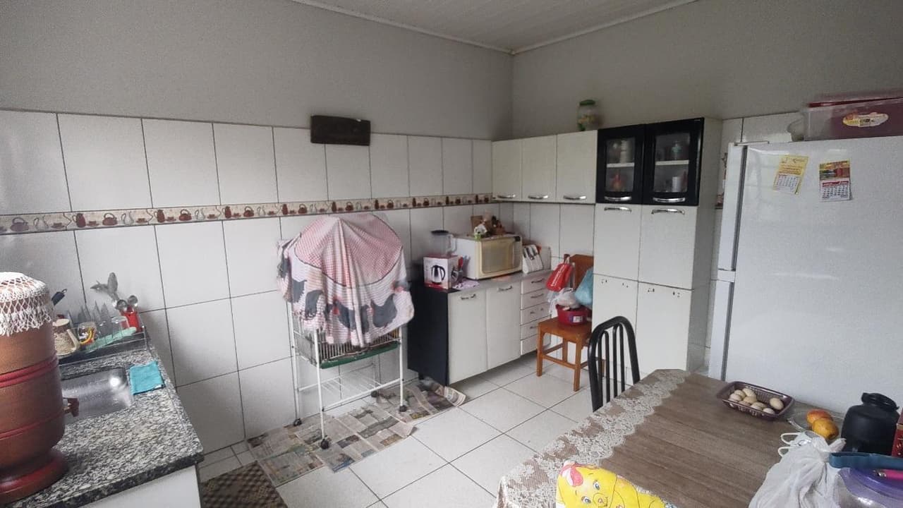 Foto 13 de 18: Terreno em leilão em Sarapuí - SP, bairro Vila Ana Maria — Casa, A.T. 262m², A.C. 127m²
