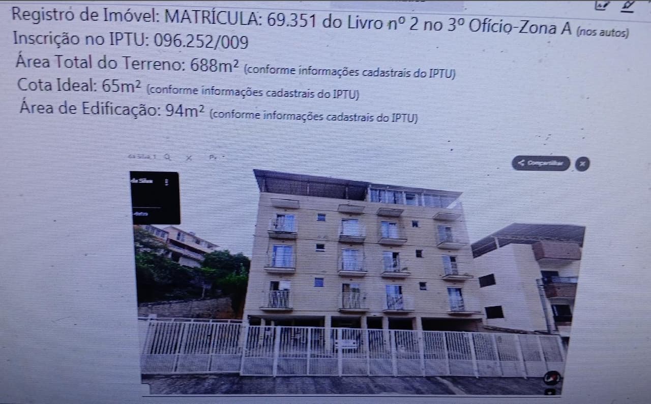 Apartamento em leilão em Juiz De Fora - MG — Apartamento com vaga de garagem numerada e coberta, sem elevador, com 02 quartos,01 banheiro, sala e cozinha conjugada com área de serviço, terraço coberto e sacada.