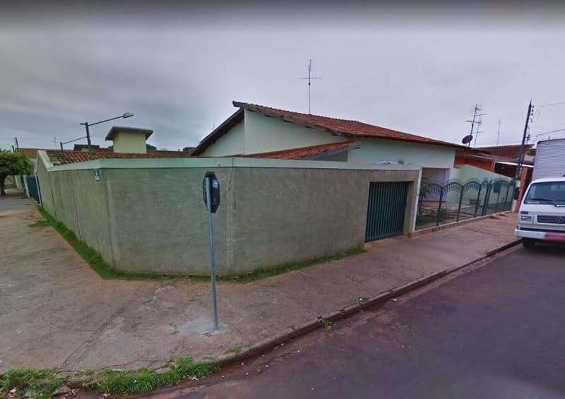 Foto 1 de 4: Casa em leilão em Barretos - SP, bairro Vila Baroni — Casa, A.T. 420m², A.C. 245m², 2 dorms, Baroni (nua propriedade)