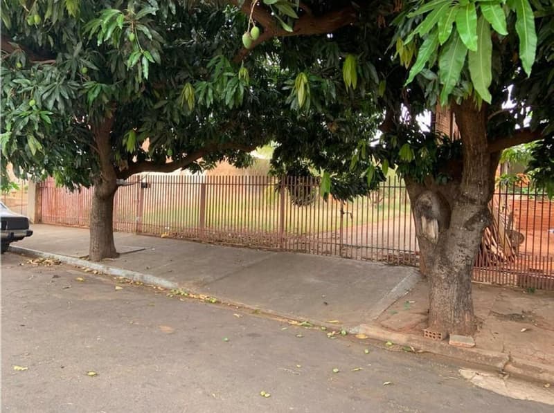 Foto 2 de 4: Terreno em leilão em Panorama - SP — Edícula em alvenaria com 75 m².