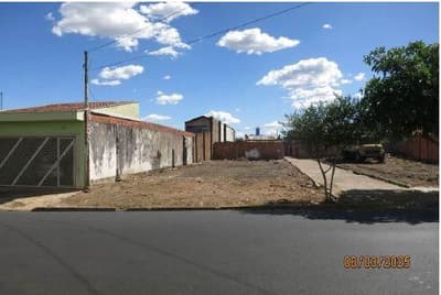 Terreno em leilão em São Carlos - SP, bairro Jardim Jockey Club — Terreno, lote 10 quadra 30, no loteamento Jardim Jockey Club, São Carlos/SP - Massa Falida Comercial de Gêneros Alimentícios Brimen