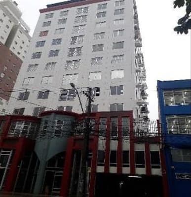 Foto 4 de 14: Comercial em leilão em Curitiba - PR — CONJUNTO COMERCIAL Nº 401 E 4 VAGAS DE GARAGEM (CURITIBA)