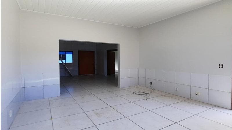Foto 12 de 21: Casa em leilão em Colorado Do Oeste - RO — CASA RESIDENCIAL | A.T. 444,28 M² E A.C. 125 M² | COLORADO DOESTE/RO - LEILÃO EMPRESARIAL SISTÊMICO SICREDI